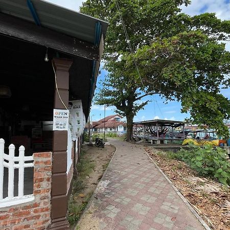 Roomstay By Abe Cottage Kampung Kuala Besut Εξωτερικό φωτογραφία