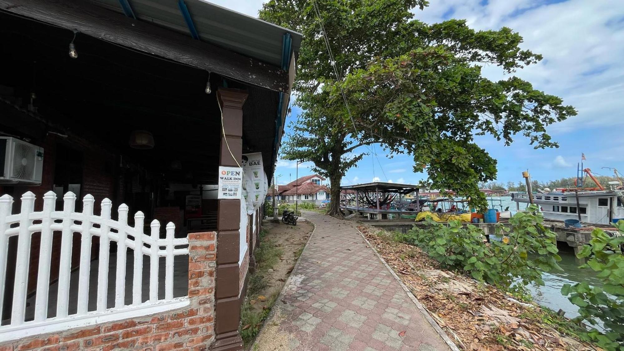 Roomstay By Abe Cottage Kampung Kuala Besut Εξωτερικό φωτογραφία